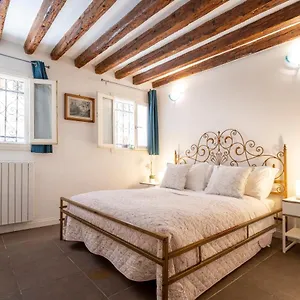 San Giacomo Pied-a-terre House By Wonderful Italy Venise